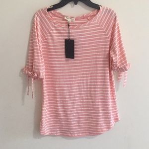 whit and pink striped shirt